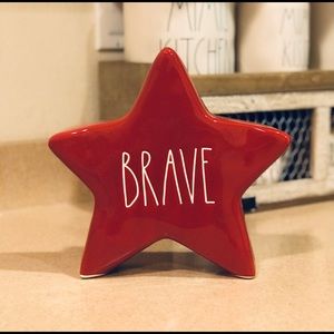 Rae Dunn BRAVE red star 9x10